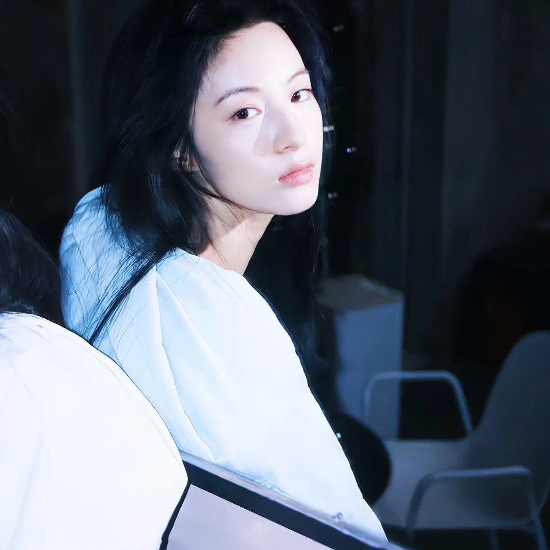 米莉摆烂 在线观看